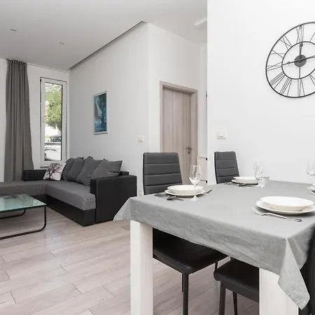 别墅 Simon 马卡尔斯卡