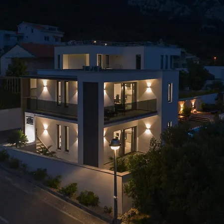 Simon Макарська