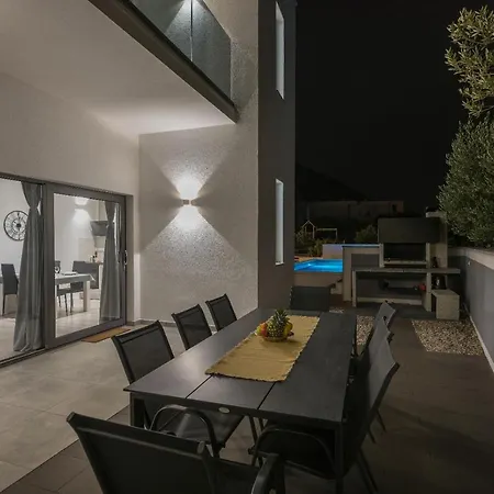 Villa Simon Makarska