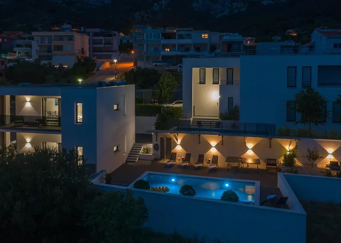 Simon Villa Makarska